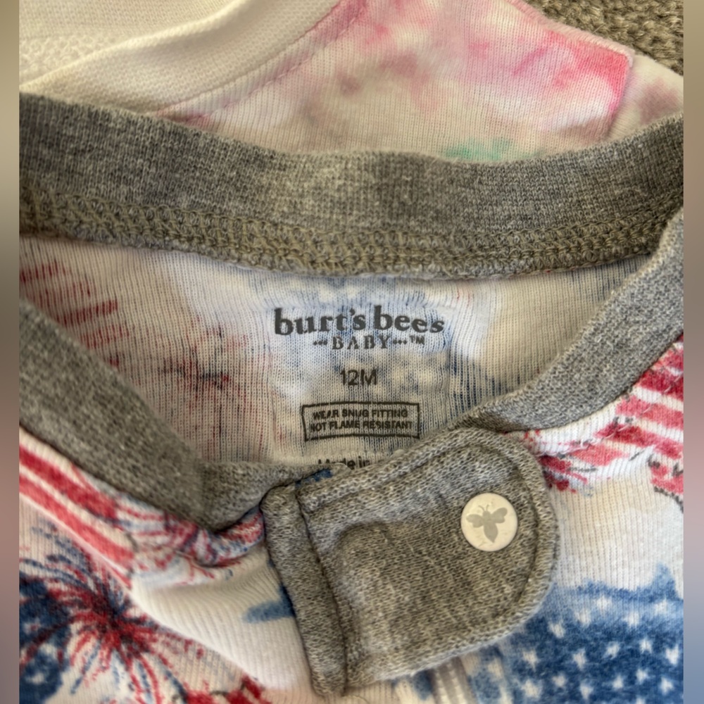4 pairs of Burts Bees PJs - 12 months - Picture 6 of 7